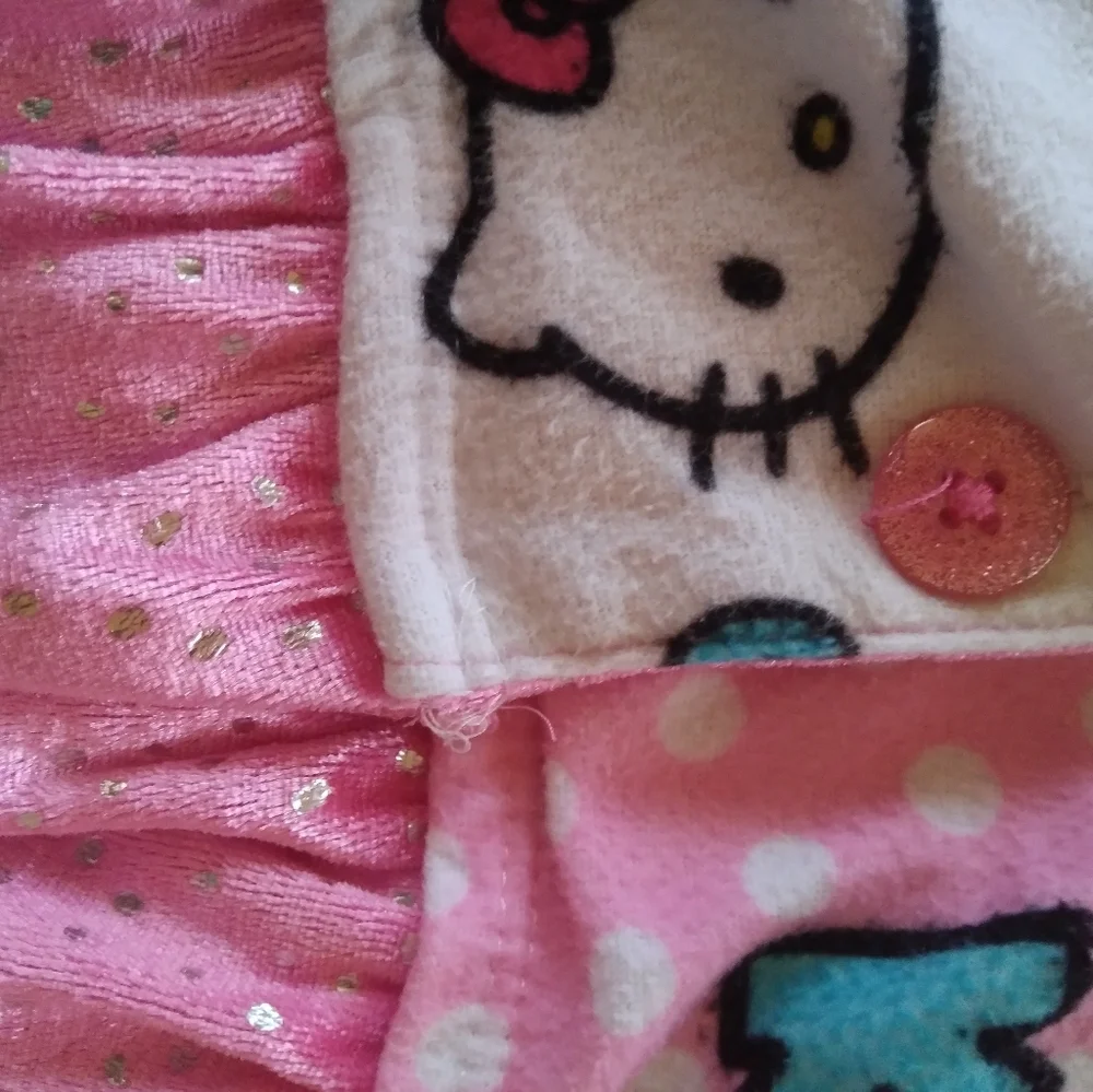 Hello kitty girls 7/8 pajamas set with satin like ruffled edges & collar